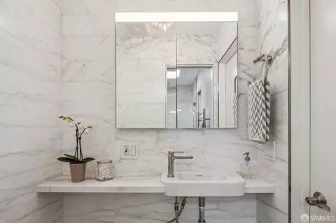 Bath - 72 Lynch St, San Francisco, CA 94109 photo 6 of 6