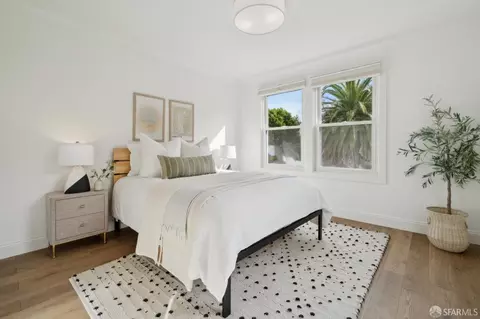 Bedroom - 973 14th St, San Francisco, CA 94114 photo 4 of 6