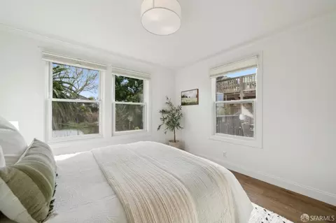 Bedroom - 973 14th St, San Francisco, CA 94114 photo 5 of 6
