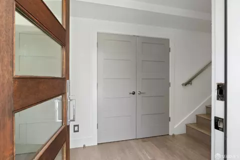 374 Valley St, San Francisco, CA 94110
