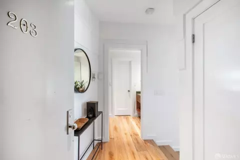 1083 Clay St #203, San Francisco, CA 94108 photo 18