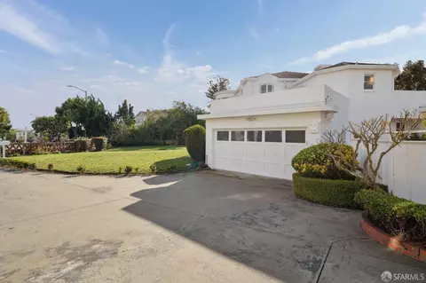 Exterior - 100 Stonecrest Dr, San Francisco, CA 94132 photo 22 of 24