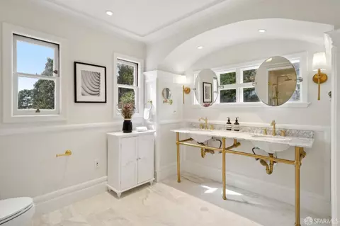 Bath - 100 Stonecrest Dr, San Francisco, CA 94132 photo 2 of 7