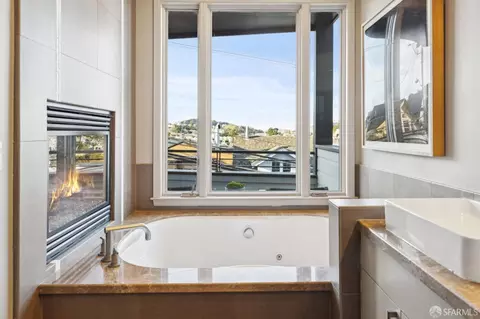 565 Clipper St, San Francisco, CA 94114 photo 27