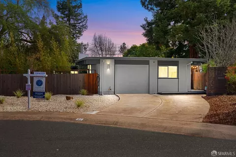 81 Los Cerros Pl, Walnut Creek, CA 94598