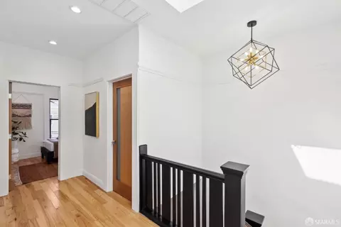Entry Way - 494 20th Ave, San Francisco, CA 94121 photo 2 of 3