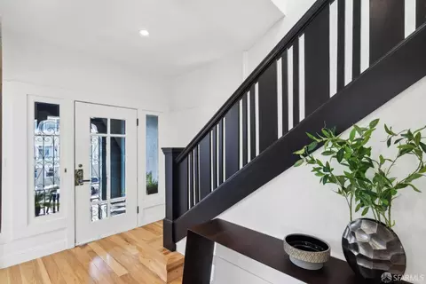 Entry Way - 494 20th Ave, San Francisco, CA 94121 photo 1 of 3