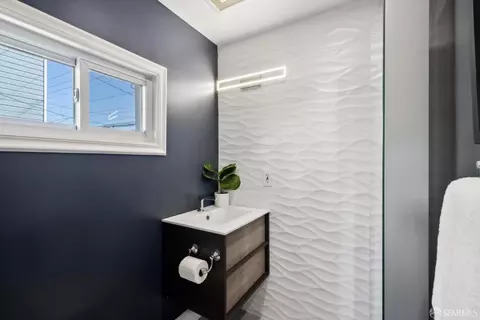 Bath - 494 20th Ave, San Francisco, CA 94121 photo 1 of 5