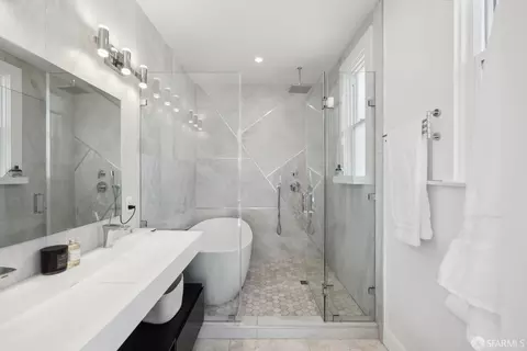 Bath - 494 20th Ave, San Francisco, CA 94121 photo 2 of 5