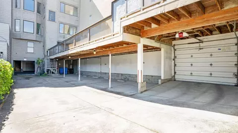 Exterior - 860 N Point St, San Francisco, CA 94109 photo 7 of 12