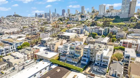View/Area - 860 N Point St, San Francisco, CA 94109 photo 4 of 18
