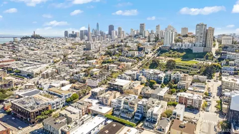 View/Area - 860 N Point St, San Francisco, CA 94109 photo 5 of 18