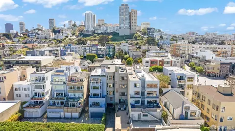 View/Area - 860 N Point St, San Francisco, CA 94109 photo 3 of 18