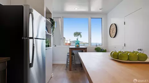 Kitchen - 860 N Point St, San Francisco, CA 94109 photo 3 of 7