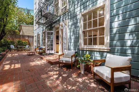 Exterior - 1925 Pacific Ave #1, San Francisco, CA 94109 photo 3 of 5