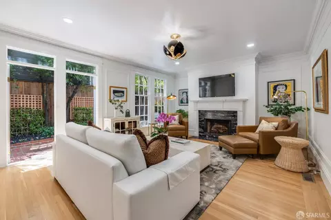 Living - 1925 Pacific Ave #1, San Francisco, CA 94109 photo 1 of 2