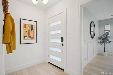 Entry Way - 3525 Cabrillo St, San Francisco, CA 94121 photo 2 of 2