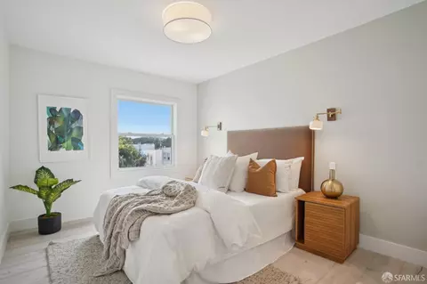 Bedroom - 3525 Cabrillo St, San Francisco, CA 94121 photo 4 of 7