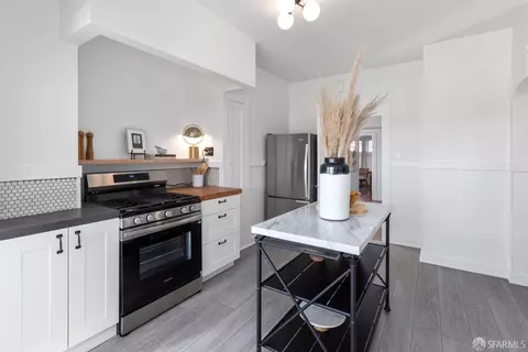 1431 Quesada Ave, San Francisco, CA 94124 photo 16
