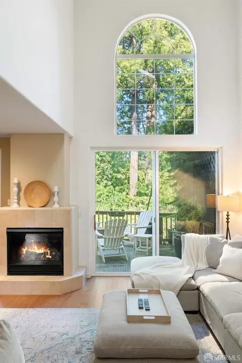 Living - 7862 Tanias Ct, Aptos, CA 95003 photo 5 of 8