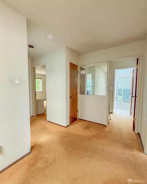 Entry Way - 1660 16th Ave, San Francisco, CA 94122 photo 4 of 4