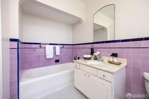 Bath - 634 30th Ave, San Francisco, CA 94121 photo 1 of 1
