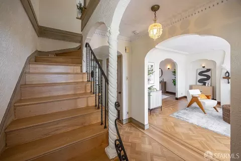 Entry Way - 634 30th Ave, San Francisco, CA 94121 photo 1 of 1