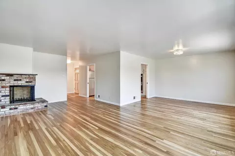 Living - 2376 46th Ave, San Francisco, CA 94116 photo 2 of 6