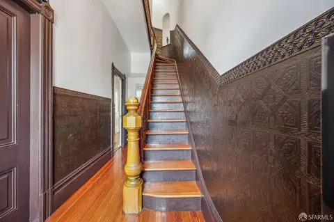 Entry Way - 908 Capp St, San Francisco, CA 94110 photo 2 of 5