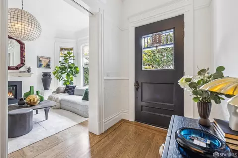 Entry Way - 706 Broderick St, San Francisco, CA 94117 photo 2 of 11