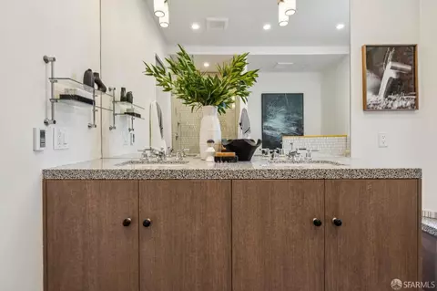 Bath - 706 Broderick St, San Francisco, CA 94117 photo 3 of 12