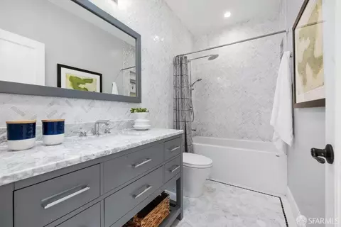 Bath - 254 12th Ave, San Francisco, CA 94118 photo 2 of 5
