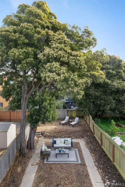 Exterior - 254 12th Ave, San Francisco, CA 94118 photo 10 of 12