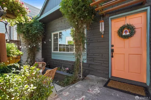 656 Banks St, San Francisco, CA 94110