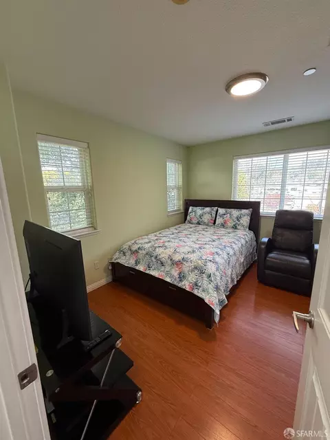 Bedroom - 712 Oneil Cmn, Hayward, CA 94544 photo 1 of 7