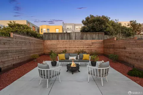 Exterior - 2422 34th Ave, San Francisco, CA 94116 photo 2 of 18