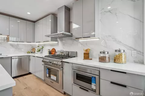 Kitchen - 2422 34th Ave, San Francisco, CA 94116 photo 6 of 14