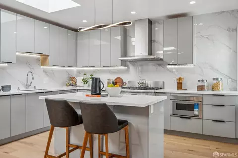 Kitchen - 2422 34th Ave, San Francisco, CA 94116 photo 4 of 14