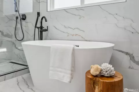Bath - 2422 34th Ave, San Francisco, CA 94116 photo 7 of 12