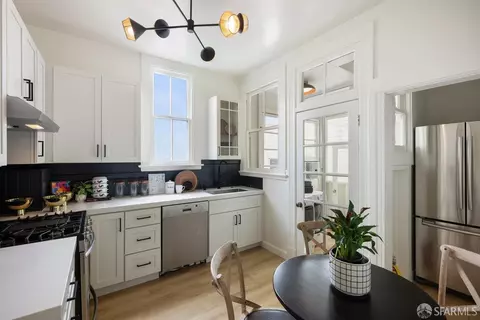 Kitchen - 30 Lloyd St, San Francisco, CA 94117 photo 2 of 3
