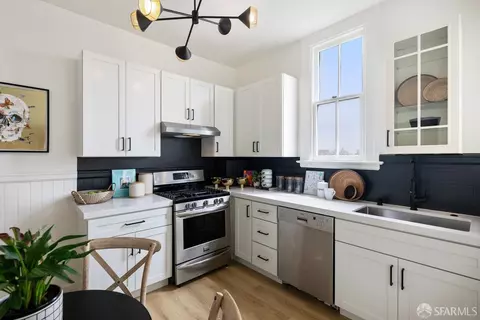 Kitchen - 30 Lloyd St, San Francisco, CA 94117 photo 1 of 3