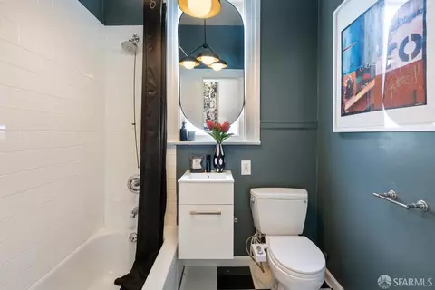 Bath - 30 Lloyd St, San Francisco, CA 94117 photo 1 of 2