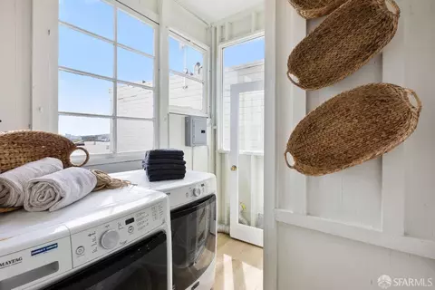 Other - 30 Lloyd St, San Francisco, CA 94117 photo 1 of 31