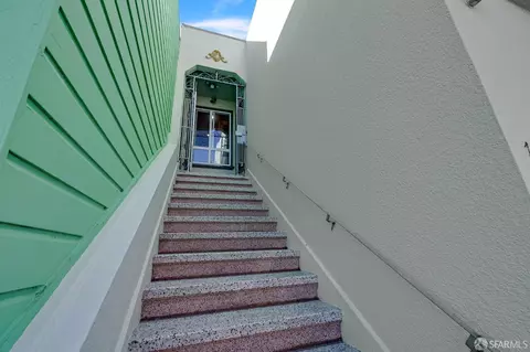 122 Ney St, San Francisco, CA 94112 photo 4