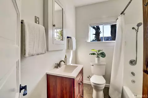 Bath - 2914 Newbury St, Berkeley, CA 94703 photo 3 of 3