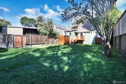 Exterior - 2914 Newbury St, Berkeley, CA 94703 photo 7 of 10