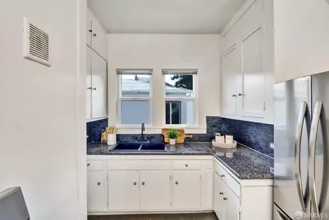 Kitchen - 2914 Newbury St, Berkeley, CA 94703 photo 3 of 4