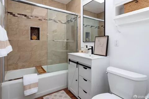 Bath - 2786 38th Ave, San Francisco, CA 94116 photo 2 of 3