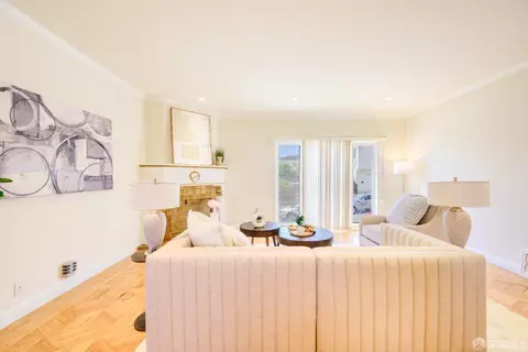 Living - 17 Rey St, San Francisco, CA 94134 photo 4 of 5