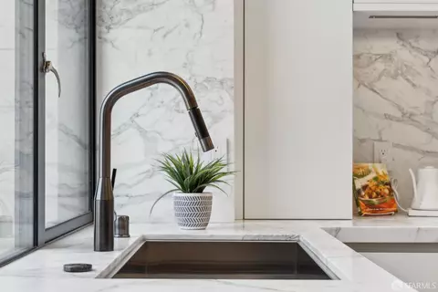 Kitchen - 15 Guy Pl, San Francisco, CA 94105 photo 4 of 7